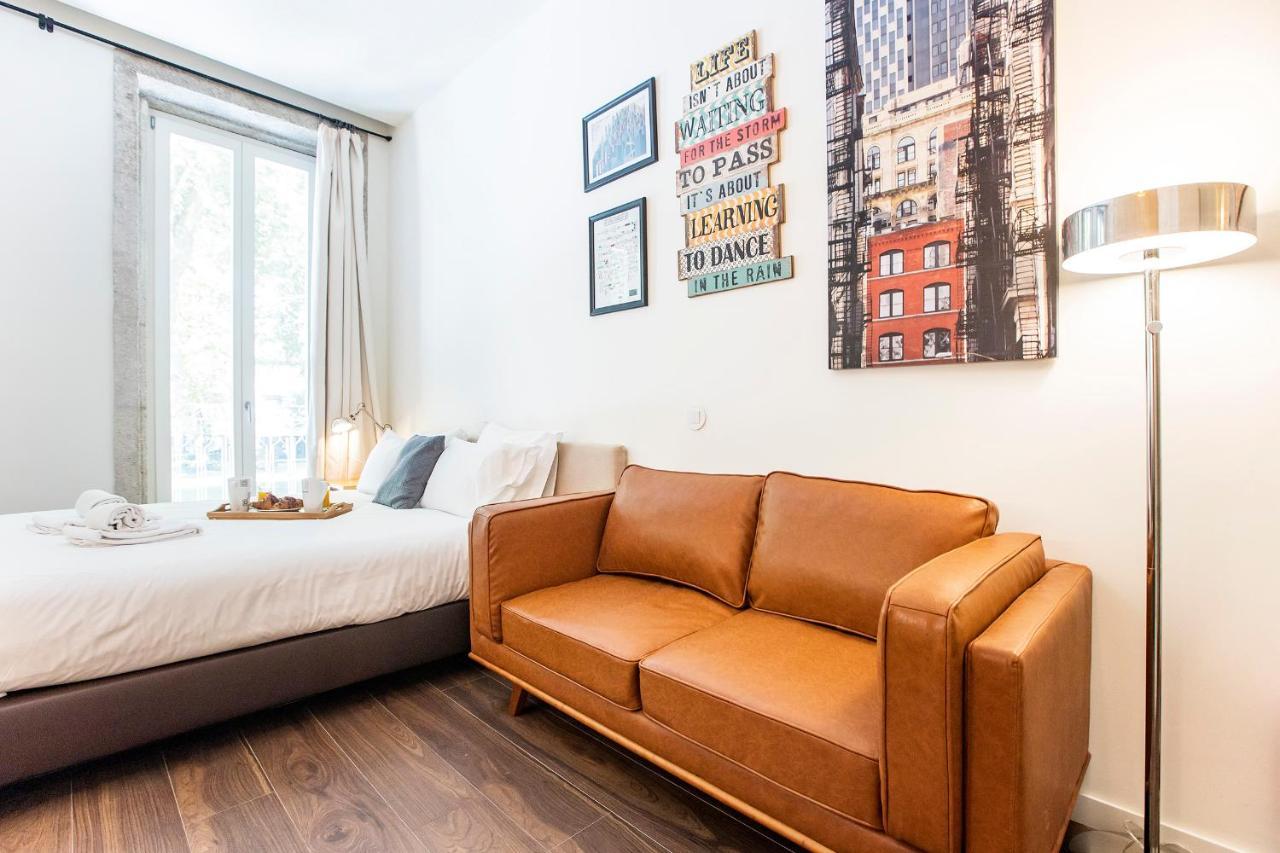 Bakers Square Studio W/ Ac By Lovelystay Porto Bagian luar foto