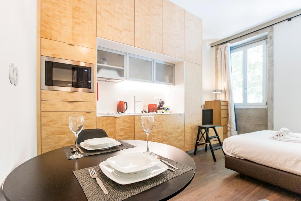 Bakers Square Studio W/ Ac By Lovelystay Porto Bagian luar foto